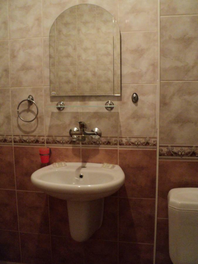 Meni Apartments And Guest Rooms Созополь Экстерьер фото